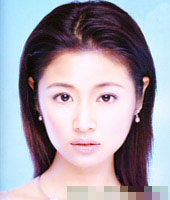 下巴尖尖我见犹怜